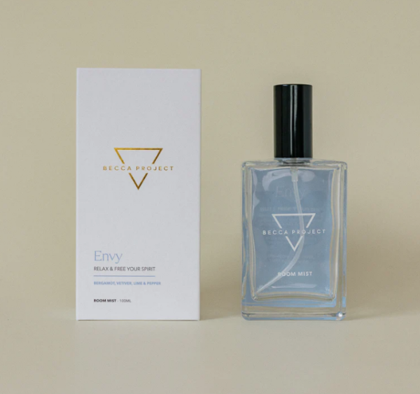 Becca Project Room Mist - Envy