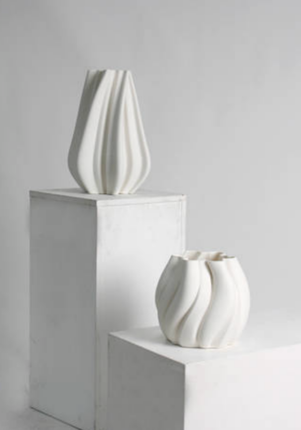 Lowri White 3D Printed Ceramic Vase Small - Image 2