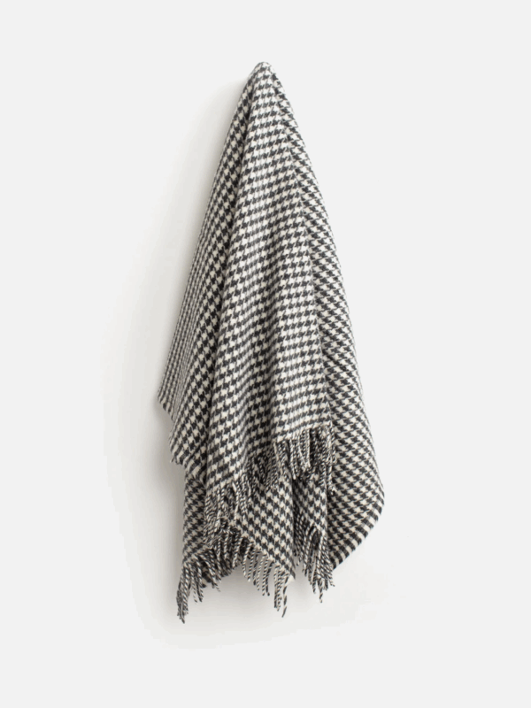 Huxter Throw - Black
