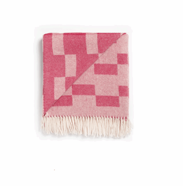 Ruanui Station Rakatunga Raspberry Wool Throw - Image 2