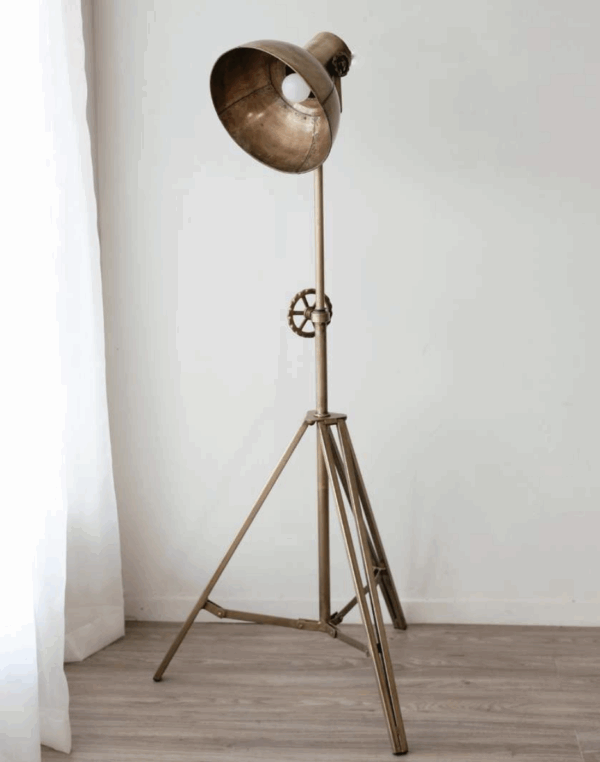 Avani Floor Lamp