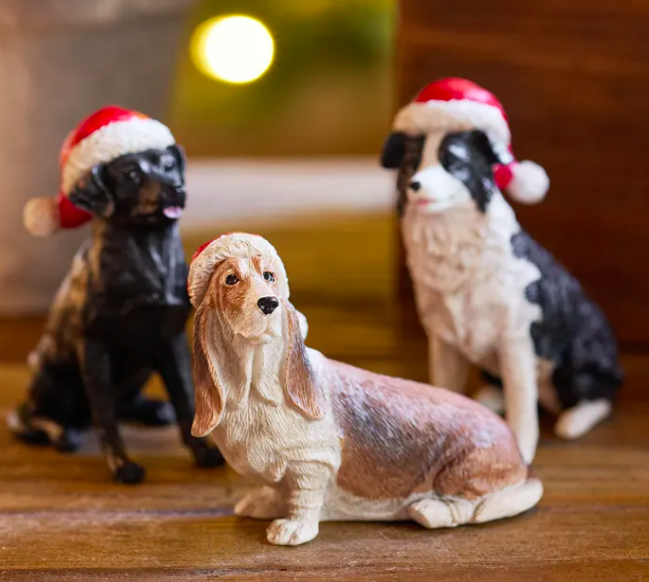 Hound with Santa Hat - Image 2