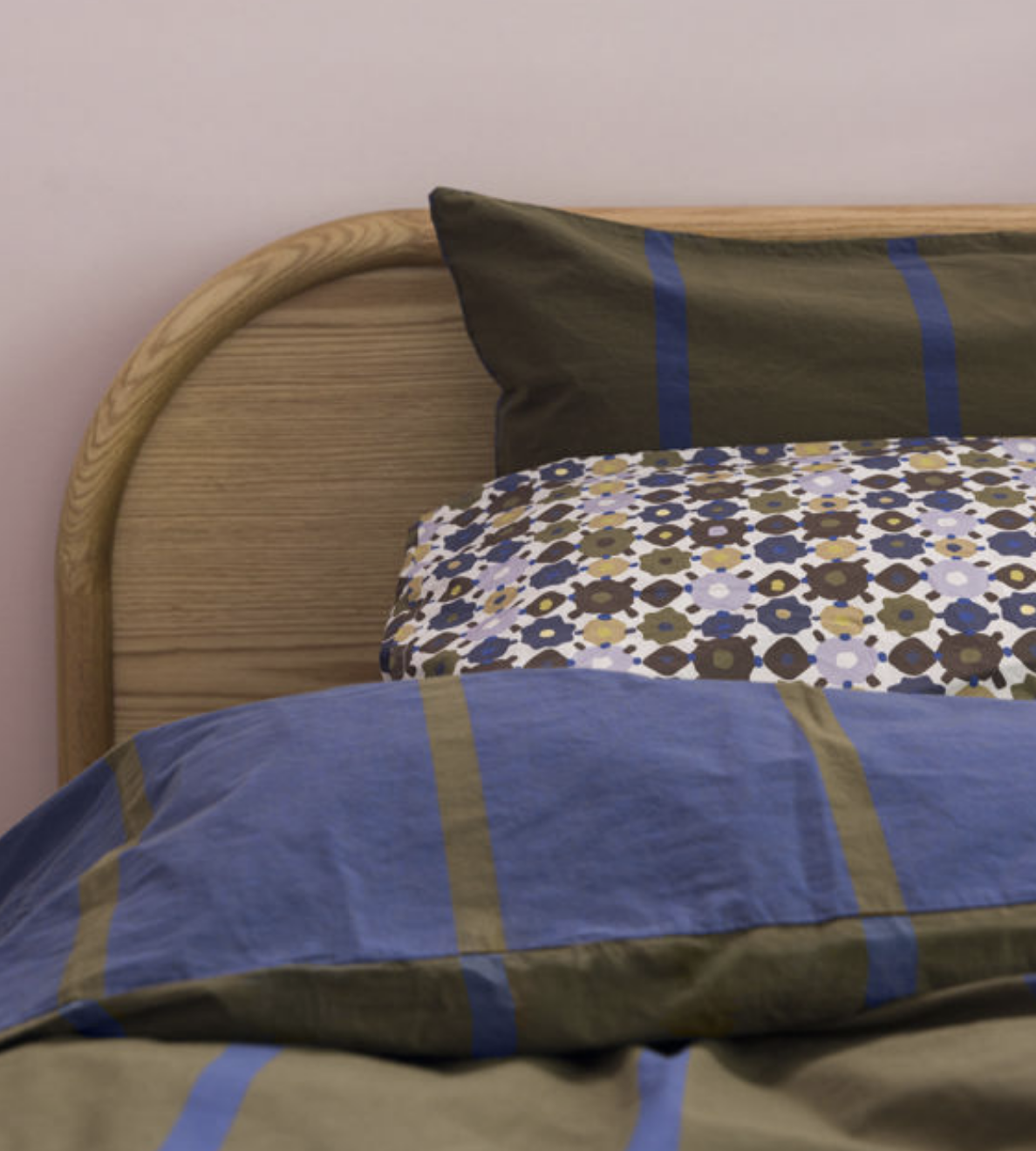Duo Duvet Cover - Ivy/Aegean Super King - Image 4