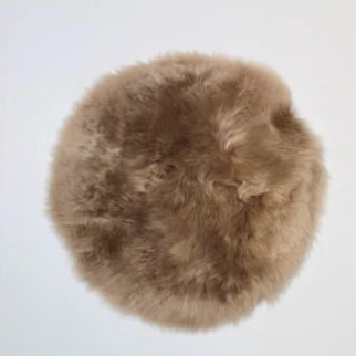 Circle Sheepskin Seat Pad - Image 4