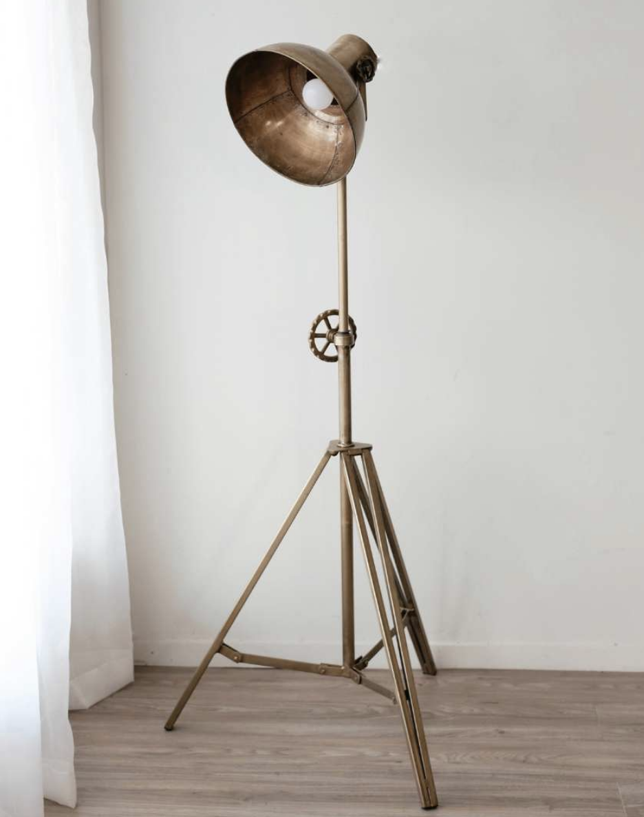 Avani Floor Lamp